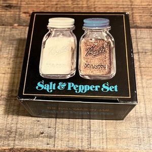 Vintage Ball Mason Miniature Salt & Pepper Saker Set with Original Box Unused